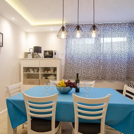 Amazing Luxury In شقة